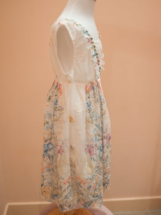 Angela Embroided Sleeveless With Front Lace