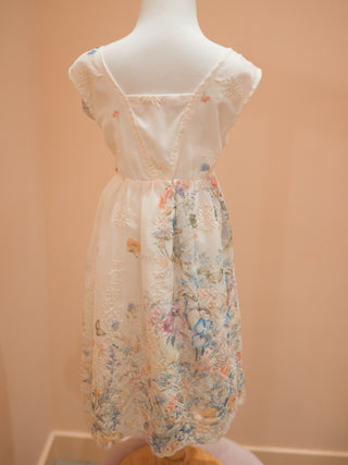 Angela Embroided Sleeveless With Front Lace
