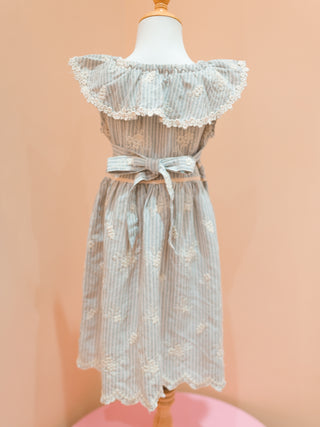 Vintage Petal Collar Dress