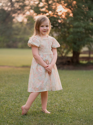 CASUAL BLOSSOM SLEEVED W/FRONT LACE DRESS